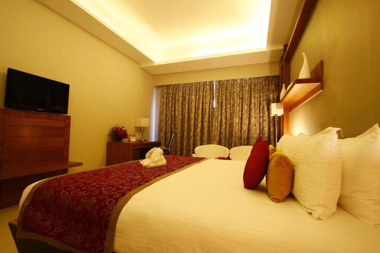 Grand Estancia Salem Habitación foto